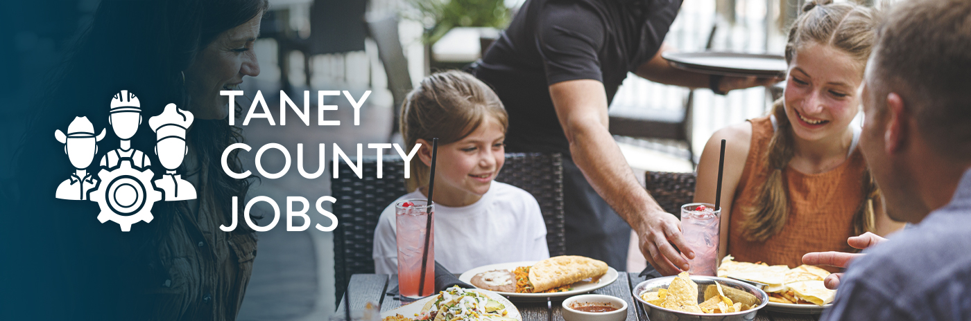 smiling people at a restaurant